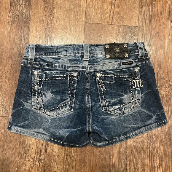 Miss Me Women's Denim Shorts - Picture 2 of 3